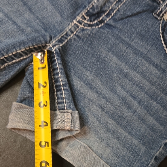 Amethyst Blue Jean Shorts - Picture 10 of 11